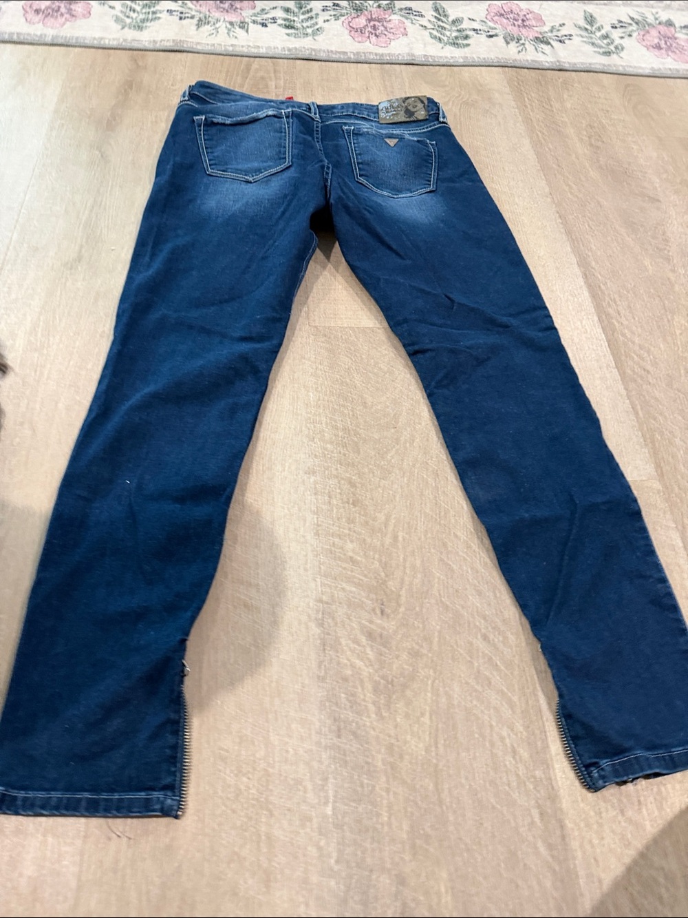 Guess Denim Jeans with Red Accent - Dark Blue - Picture 4 of 6